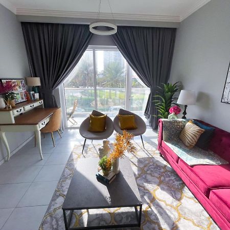 Ferienwohnung Amazing Park View! Jvc /New 1Br Dubai Exterior foto