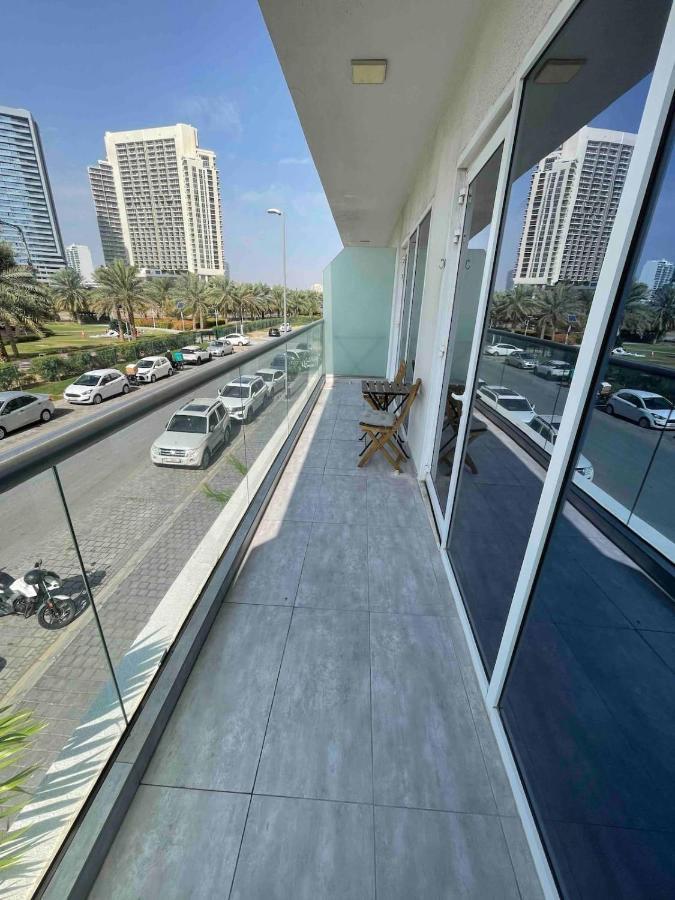 Ferienwohnung Amazing Park View! Jvc /New 1Br Dubai Exterior foto